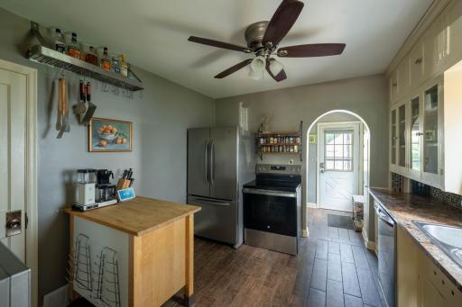 1652 Fernwood Street, Saint Paul, MN 55108