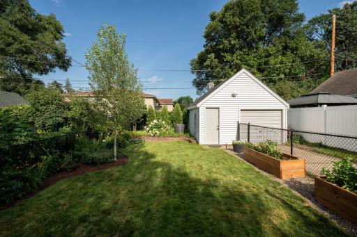 1652 Fernwood Street, Saint Paul, MN 55108