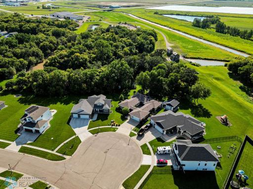 1336 Goldenwood Drive, West Fargo, ND 58078