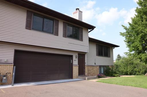 8442 Toledo Avenue N, Brooklyn Park, MN 55443
