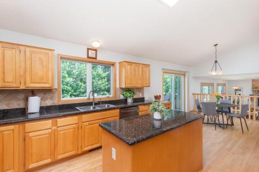 17712 Cascade Drive, Eden Prairie, MN 55347