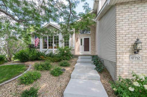 17712 Cascade Drive, Eden Prairie, MN 55347