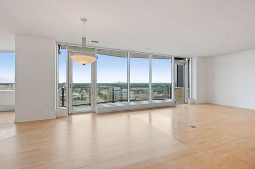 Exclusive to center units, the oversized deck features two access doors with hidden screens, and a gas grill hook-up, inviting you to enjoy fresh breezes and easy outdoor living.