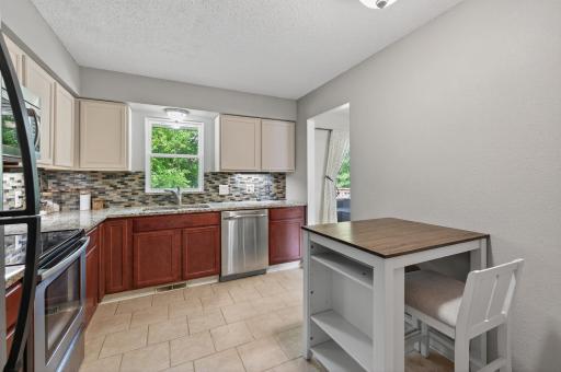 3300 74th Avenue N, Brooklyn Park, MN 55443