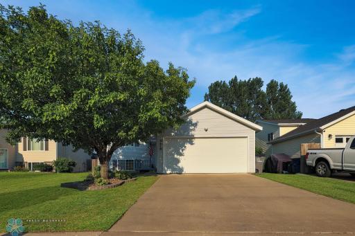 3418 39th Street S, Moorhead, MN 56560