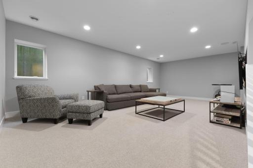 5921 Fairfax Avenue, Minneapolis, MN 55424