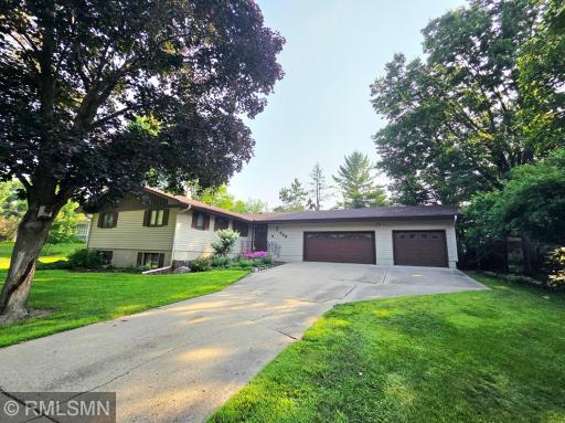 400 Edgewood Drive, Glencoe, MN 55336