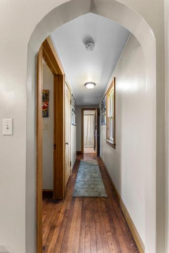 326 4th Avenue NE, Cambridge, MN 55008