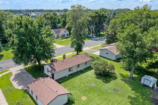 326 4th Avenue NE, Cambridge, MN 55008