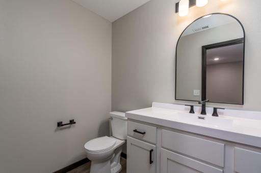 3211 Scotch Lane, Mankato, MN 56001