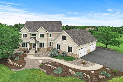Gorgeous executive 2-story in the Northfork Golf Course community