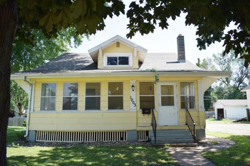 1003 S Elm Avenue, Owatonna, MN 55060