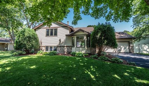 Attractive 4-level home reflects pride of ownership & offers many nice features, upgrades & recent updates! Conveniently located near schools, parks & shopping w/ Lebanon Hills Regional Park nearby!