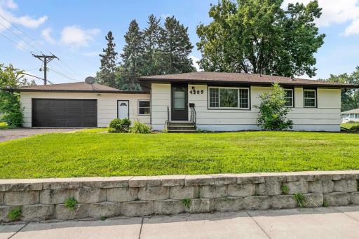 4309 63rd Avenue N, Brooklyn Center MN_0004.jpg