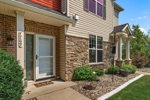 7769 Madelyn Creek Drive, Victoria, MN 55386
