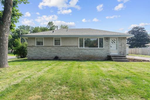 7242 Oliver Avenue N, Minneapolis, MN 55430