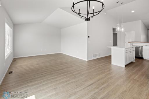 1520 67th Avenue S, Fargo, ND 58104