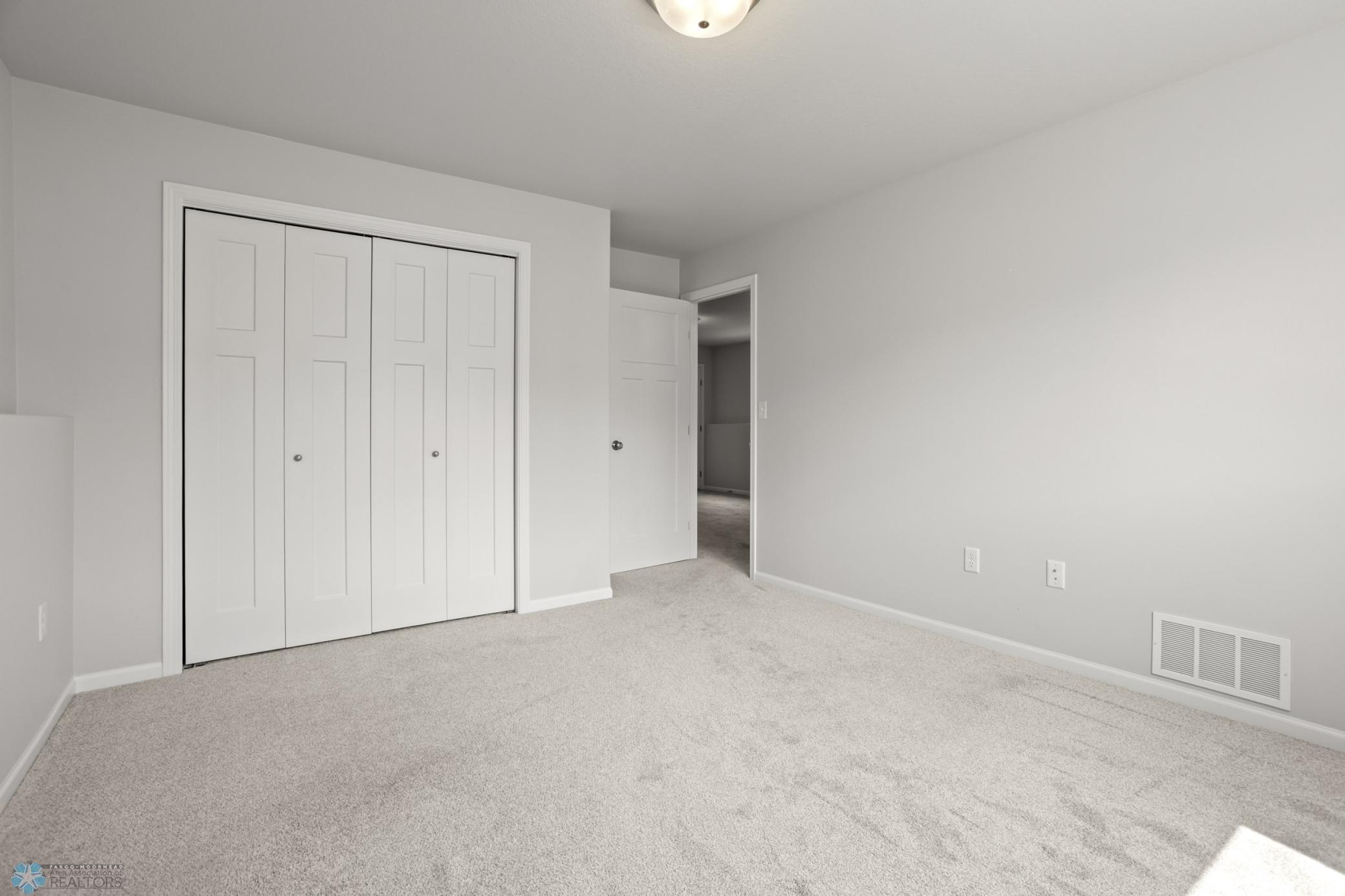 921A8233.jpg