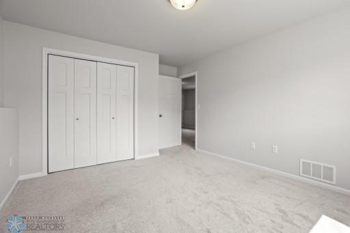 1520 67th Avenue S, Fargo, ND 58104