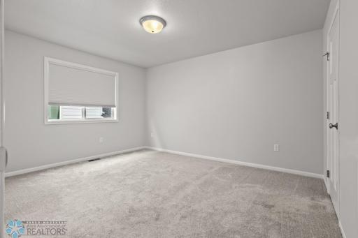 1520 67th Avenue S, Fargo, ND 58104