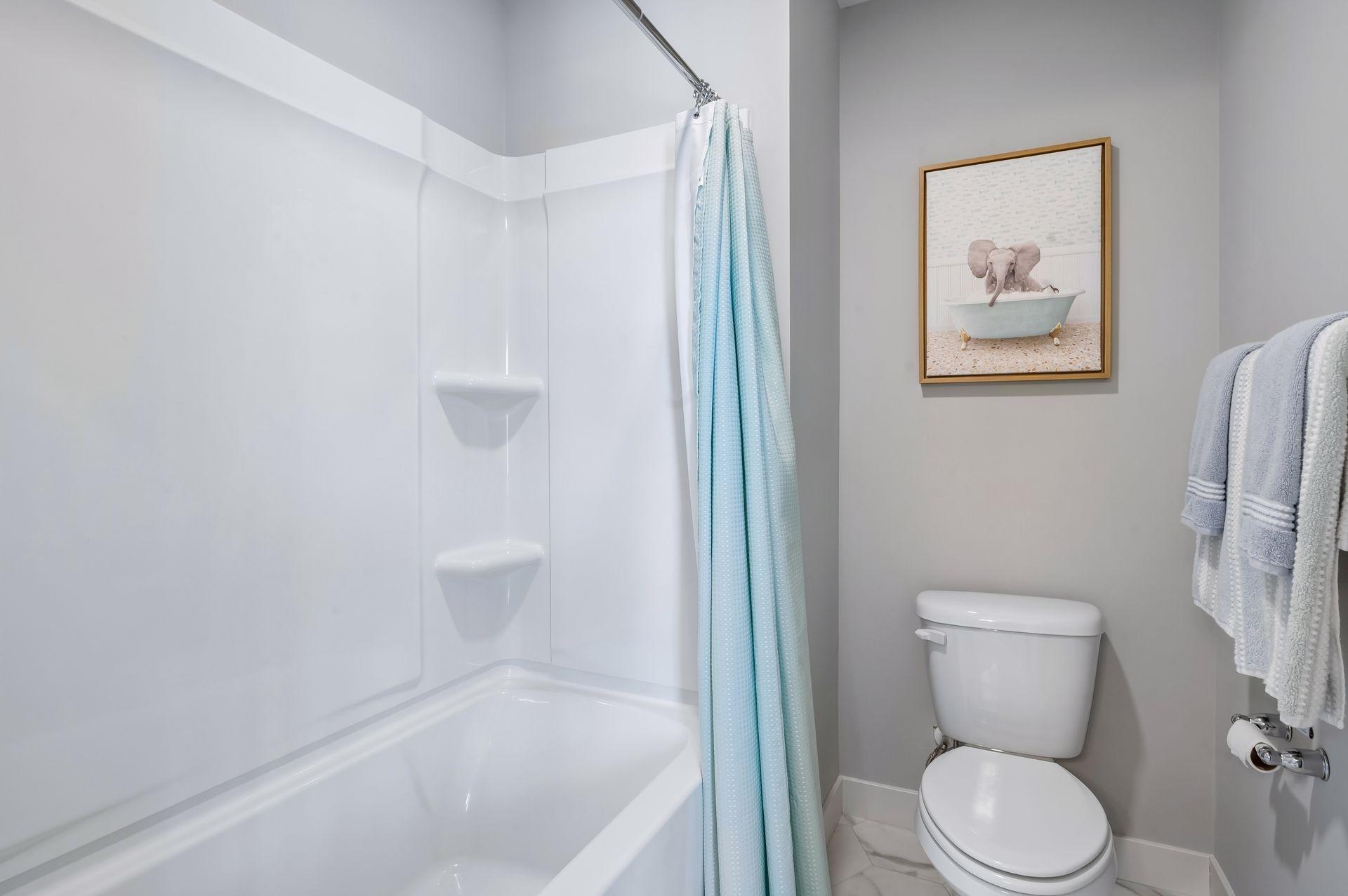 Jack & Jill full bath