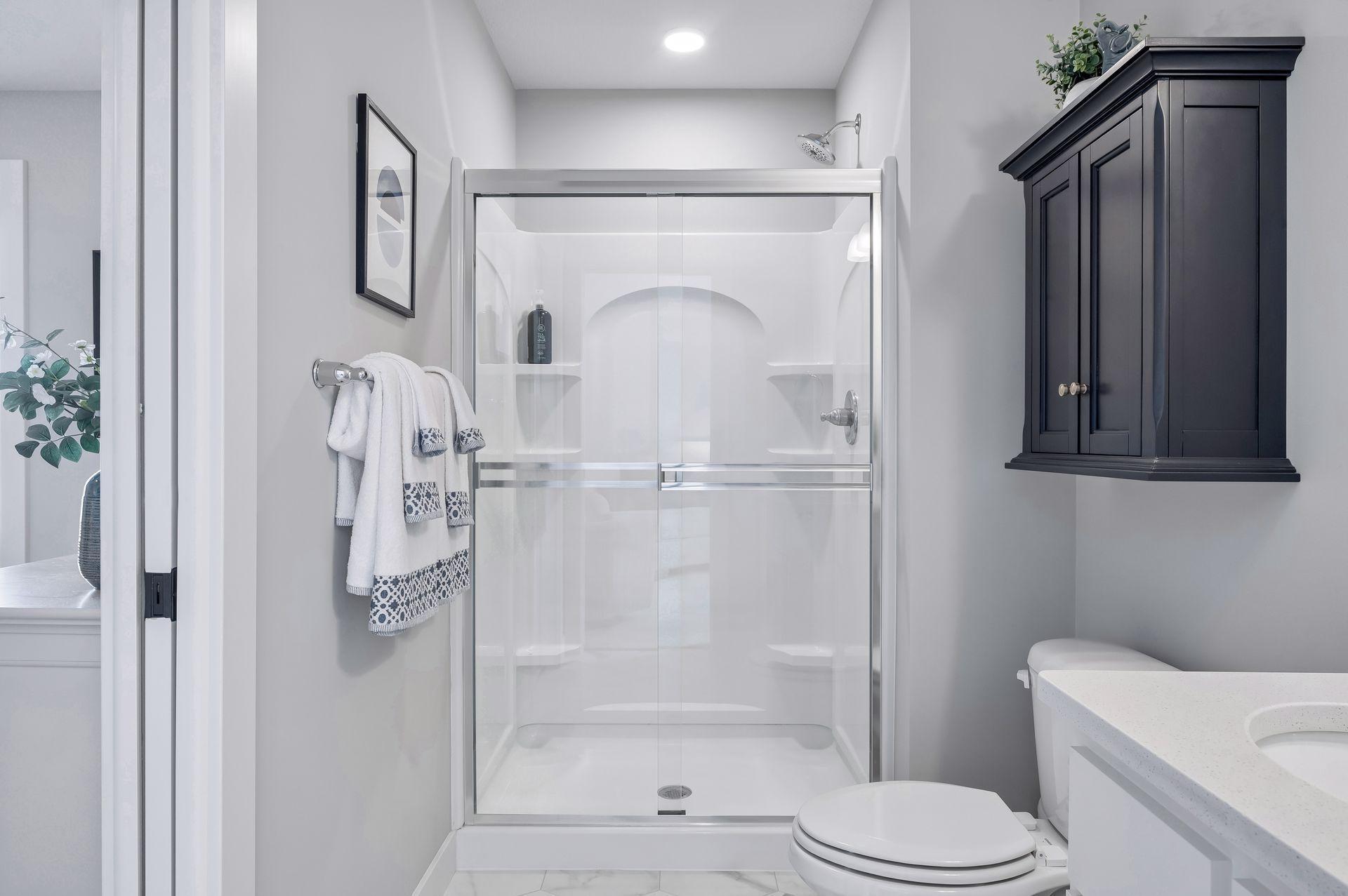 Second upstairs bathroom