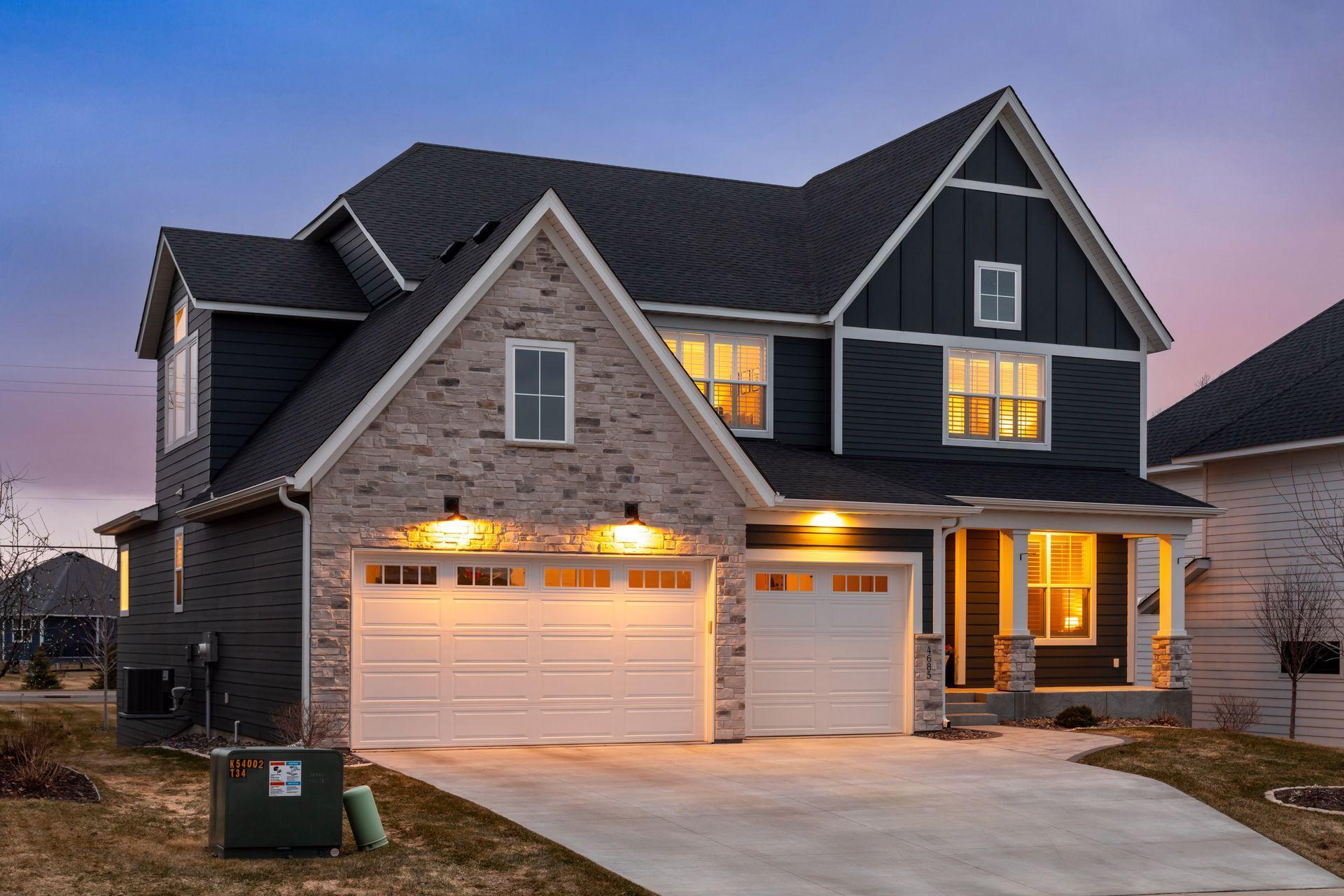 Welcome home to 4685 Garland Lane N