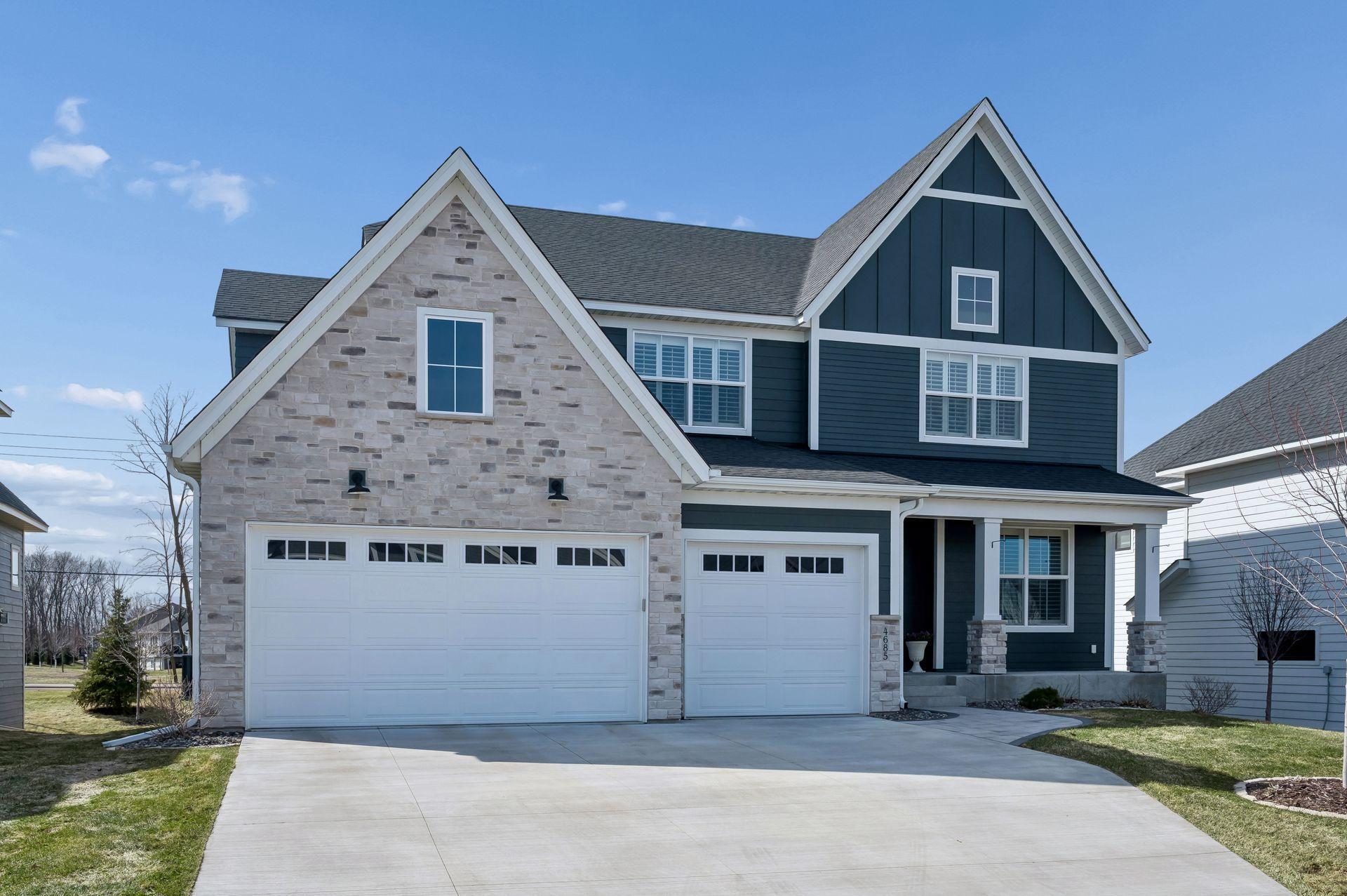 Welcome home to 4685 Garland Lane N