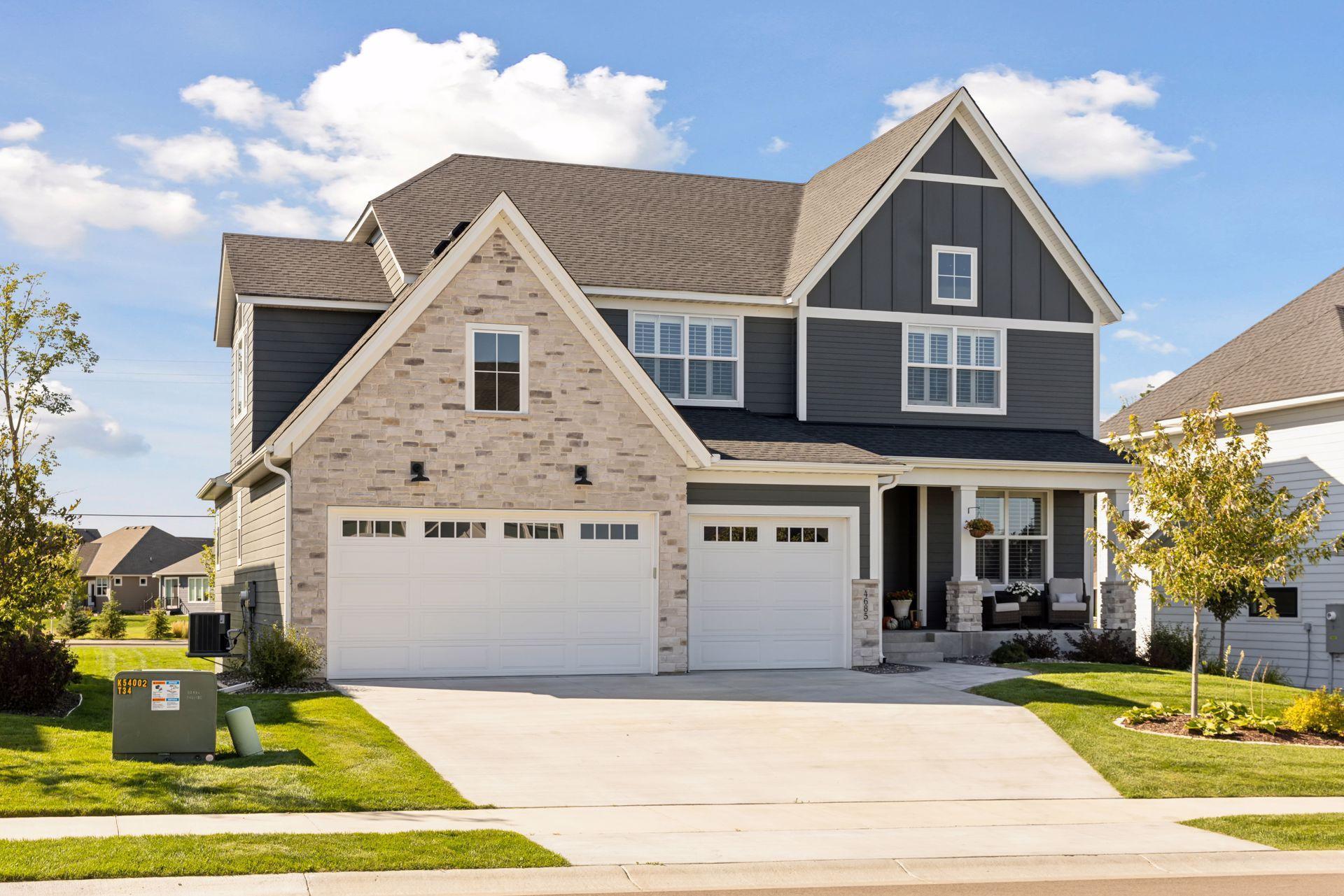 Welcome home to 4685 Garland Lane N