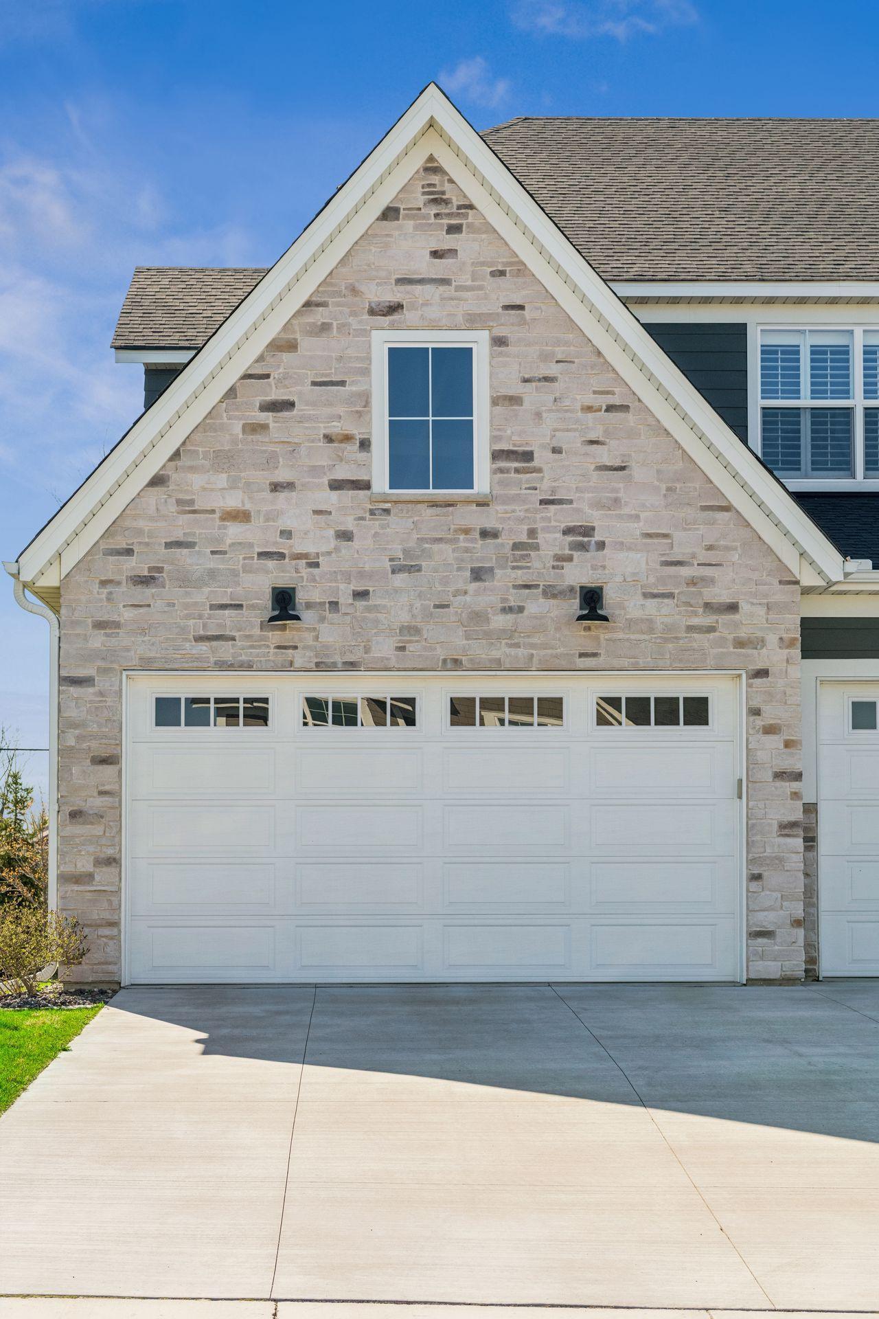 Signature element stone front