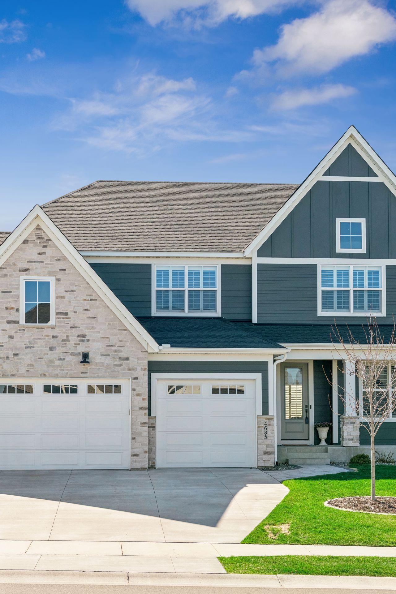 Luxury details for the ultimate curb appeal