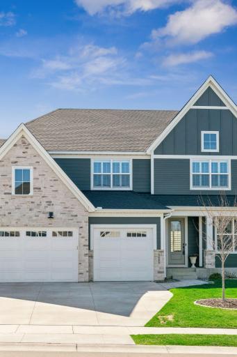 Luxury details for the ultimate curb appeal