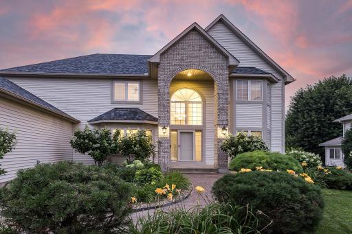 17985 Strawberry Court, Eden Prairie, MN 55347