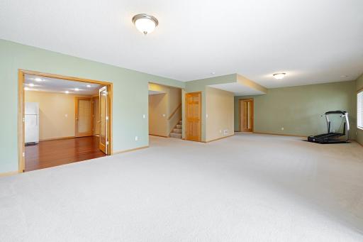 17985 Strawberry Court, Eden Prairie, MN 55347