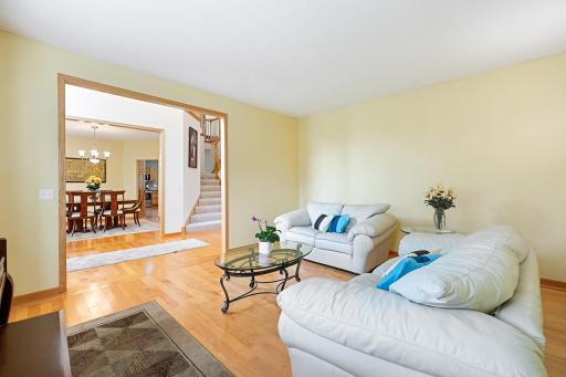 17985 Strawberry Court, Eden Prairie, MN 55347