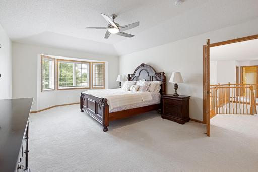 17985 Strawberry Court, Eden Prairie, MN 55347