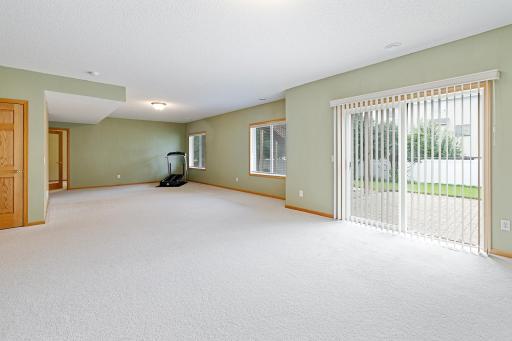 17985 Strawberry Court, Eden Prairie, MN 55347