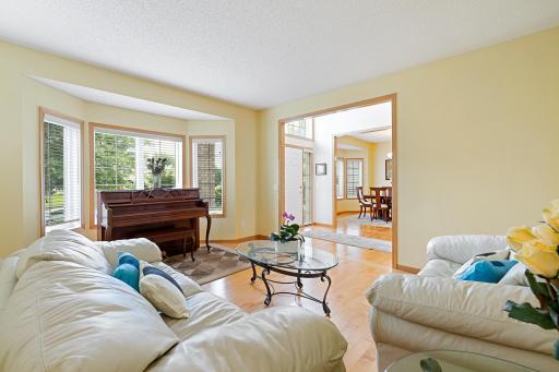 17985 Strawberry Court, Eden Prairie, MN 55347