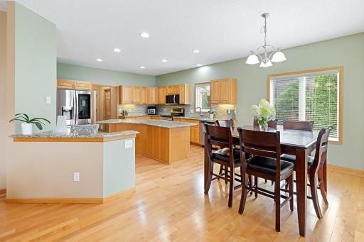 17985 Strawberry Court, Eden Prairie, MN 55347