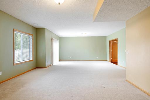 17985 Strawberry Court, Eden Prairie, MN 55347