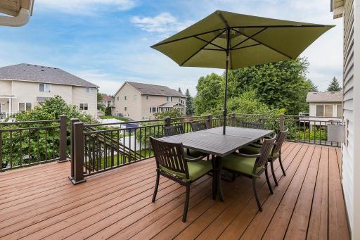 17985 Strawberry Court, Eden Prairie, MN 55347