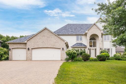 17985 Strawberry Court, Eden Prairie, MN 55347