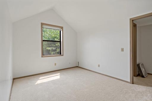 110 Winnipeg Avenue, Saint Paul, MN 55117