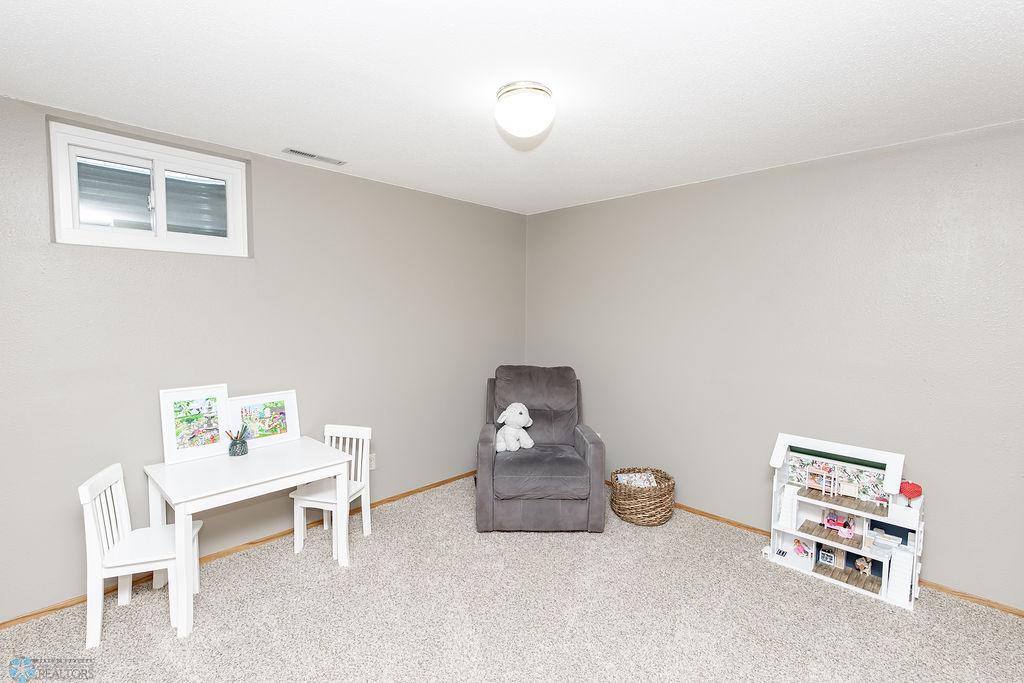 Potential 5th bedroom- no egress