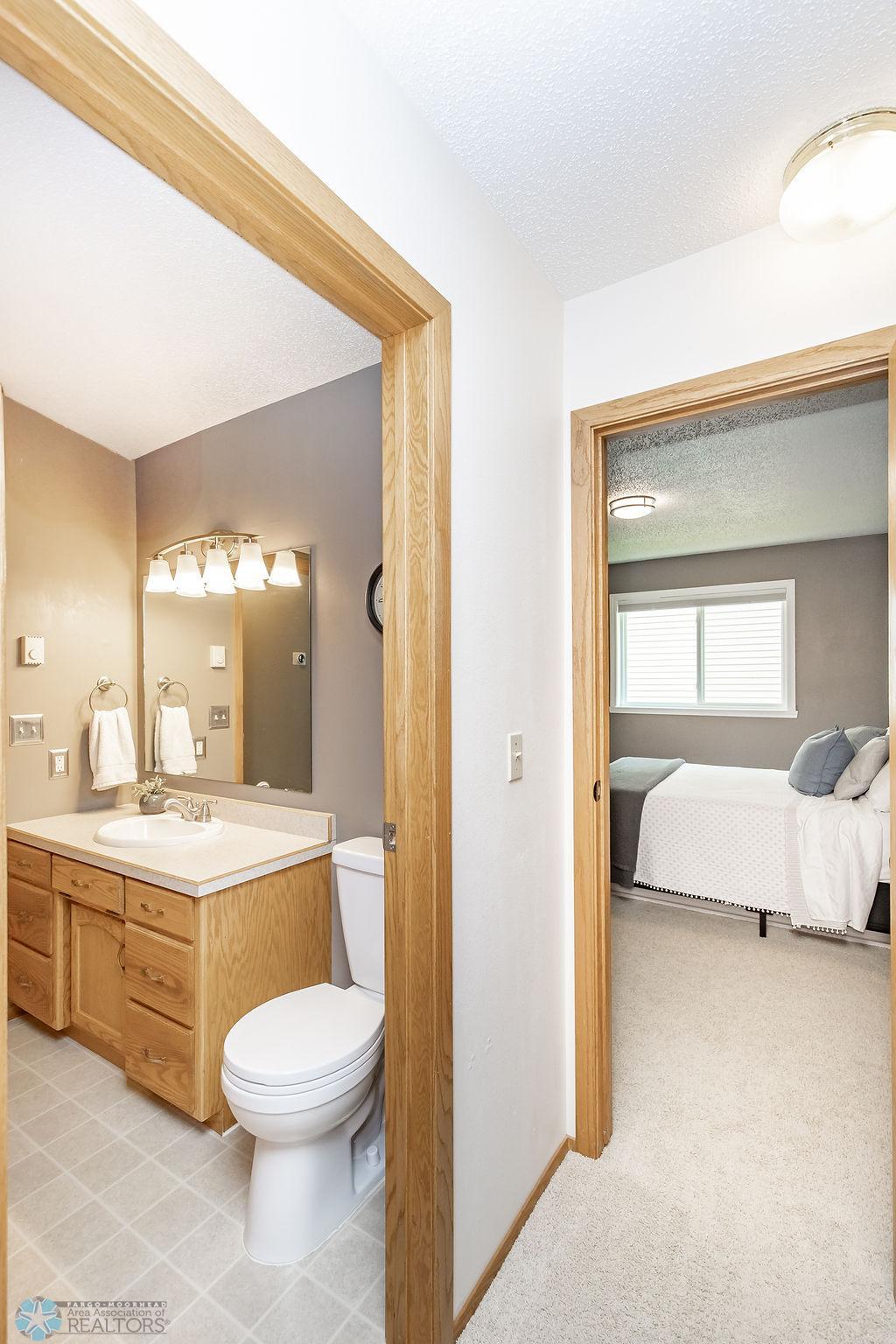 Primary Bed/Bath