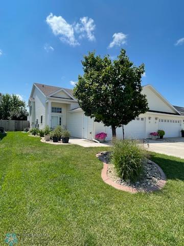 835 Cinnamon Ridge Place, West Fargo, ND 58078