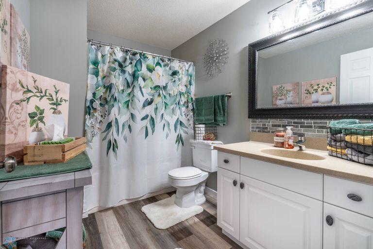 BATHROOM LOWER LEVEL