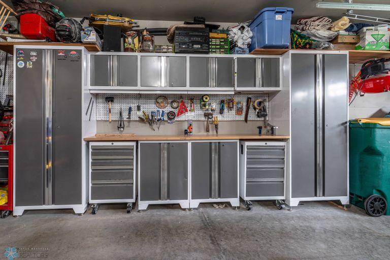 GARAGE (CABINETS EXCLUDED)