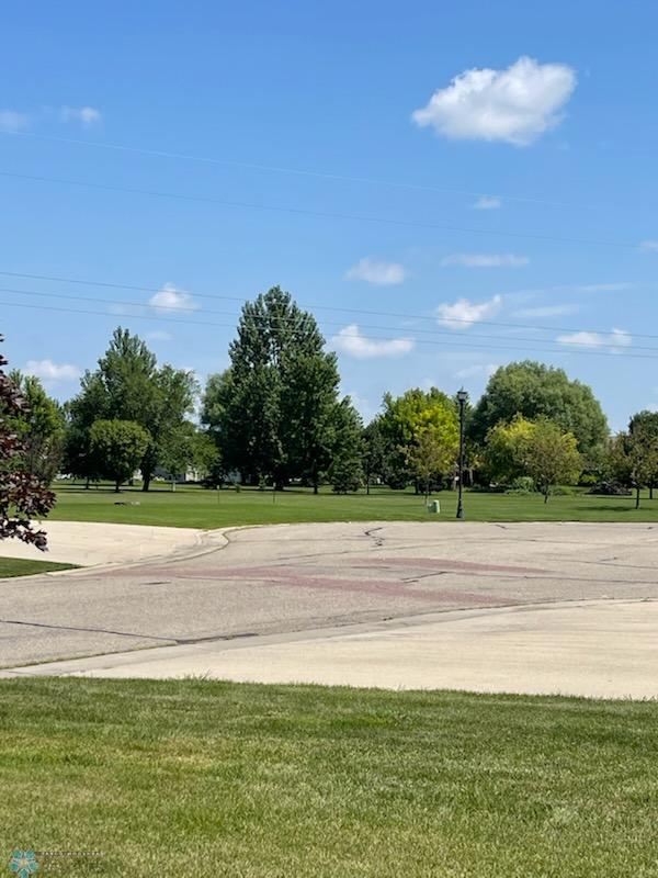 BIKE/WALKING TRAIL - END OF CULDESAC - GOES FOR MILES!!