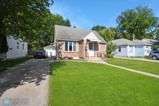 1338 8th Street N, Fargo, ND 58102
